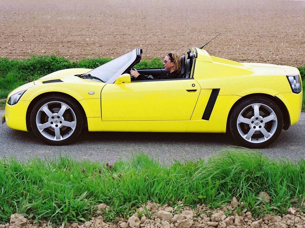 Vauxhall Vx 220 photo 10