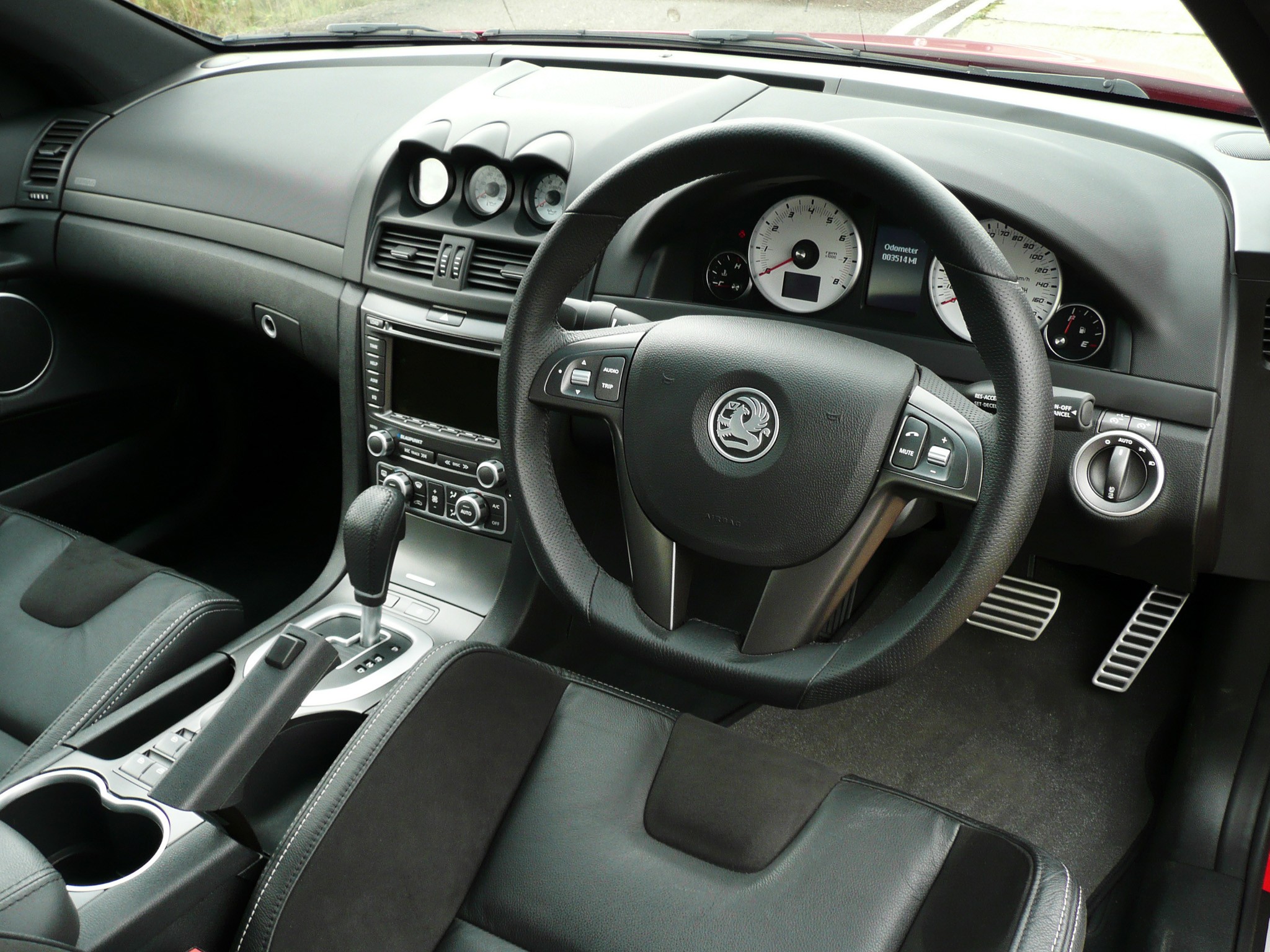 Vauxhall Vxr8 photo 48