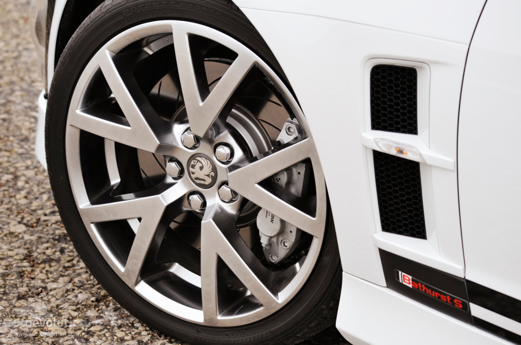 Vauxhall Vxr8 photo 3