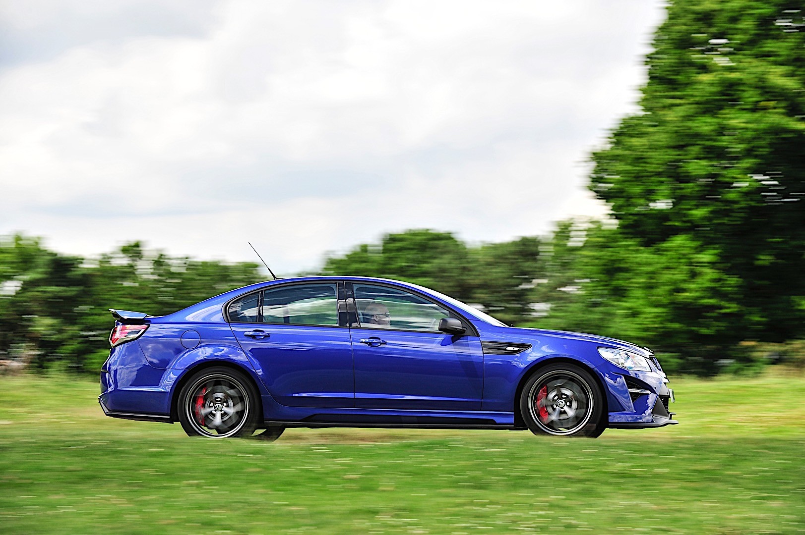 Vauxhall Vxr8 photo 5