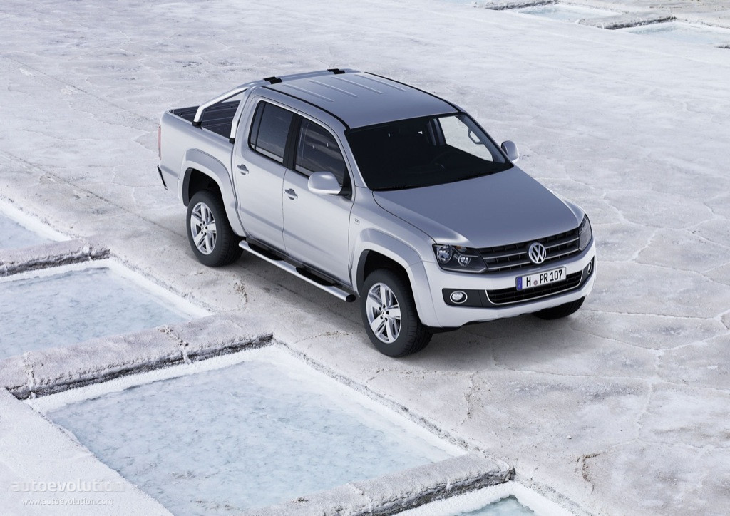 VOLKSWAGEN Amarok