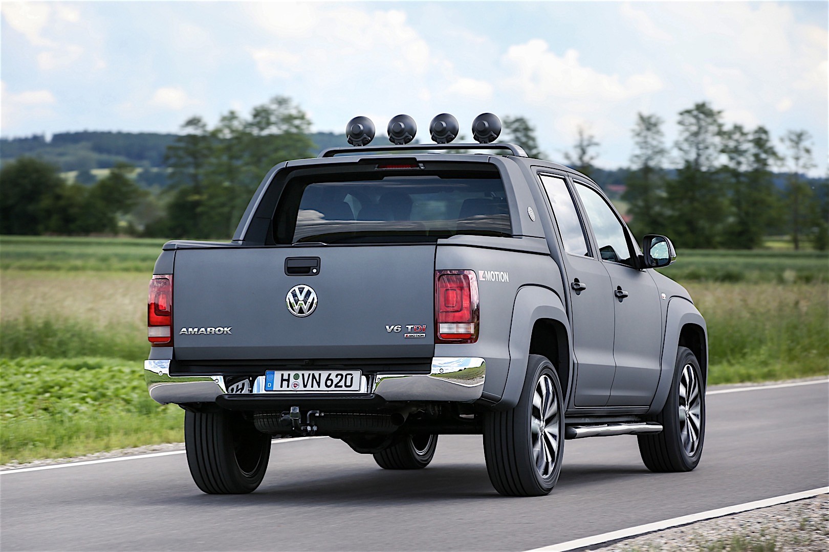 Volkswagen Amarok photo 9