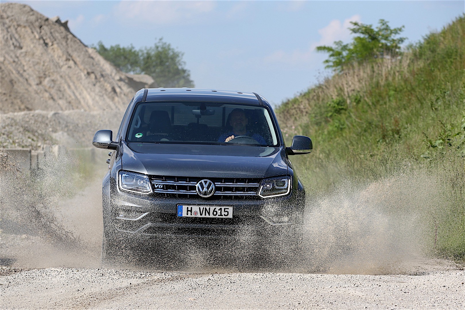 Volkswagen Amarok photo 2