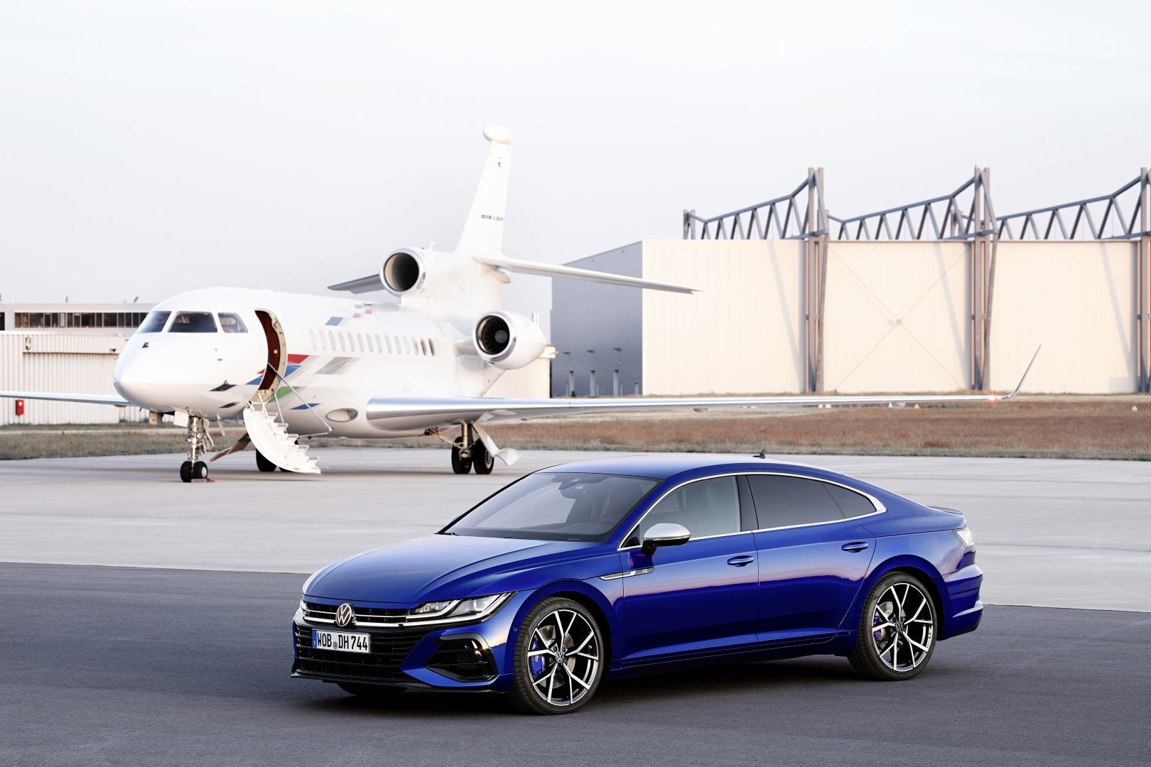 Volkswagen Arteon photo 2
