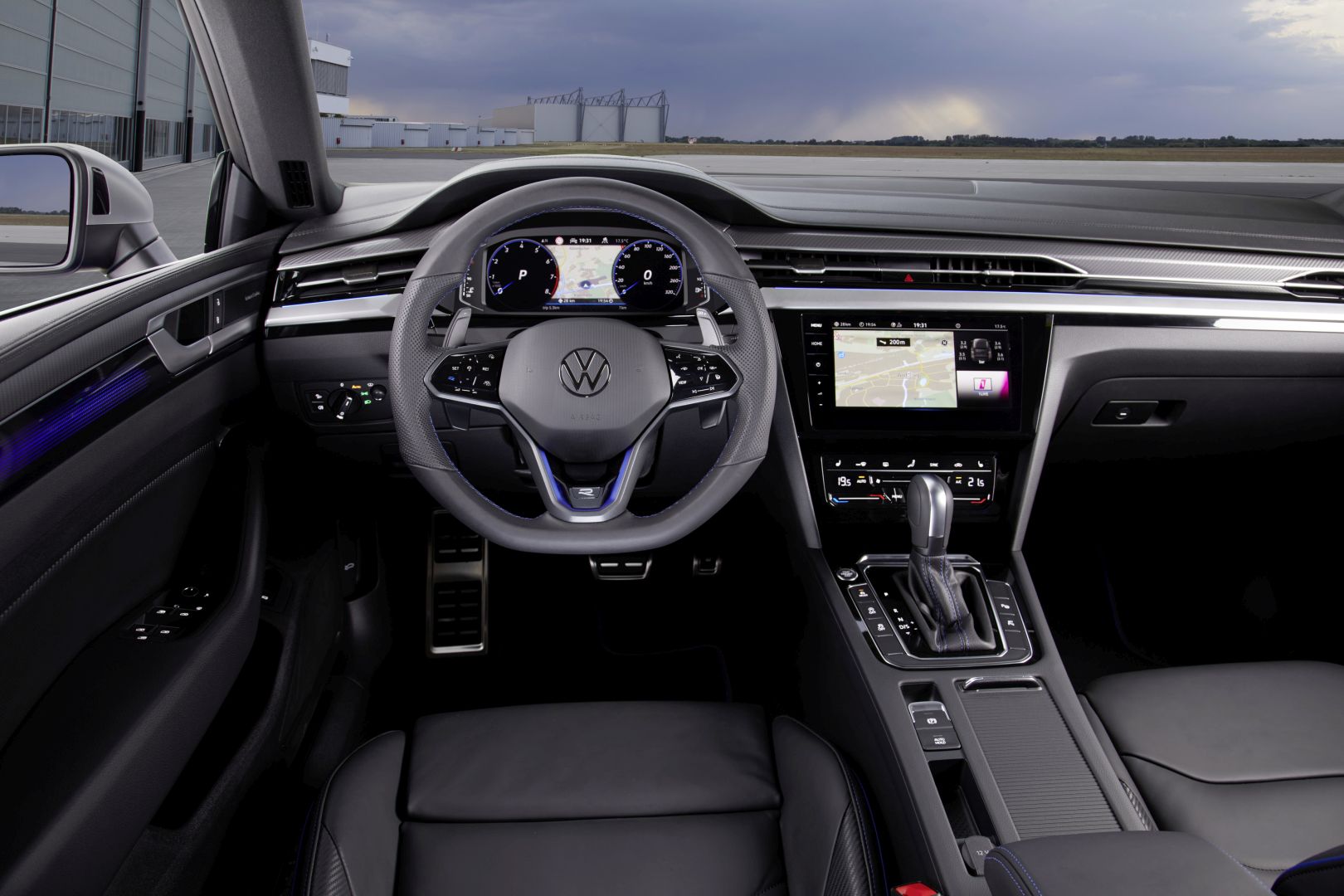 Volkswagen Arteon photo 17