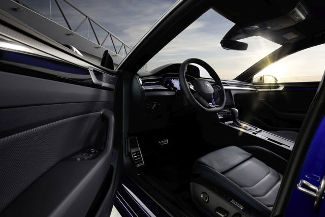 Volkswagen Arteon photo 23