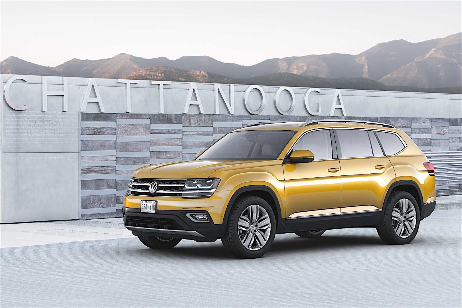 VOLKSWAGEN Atlas