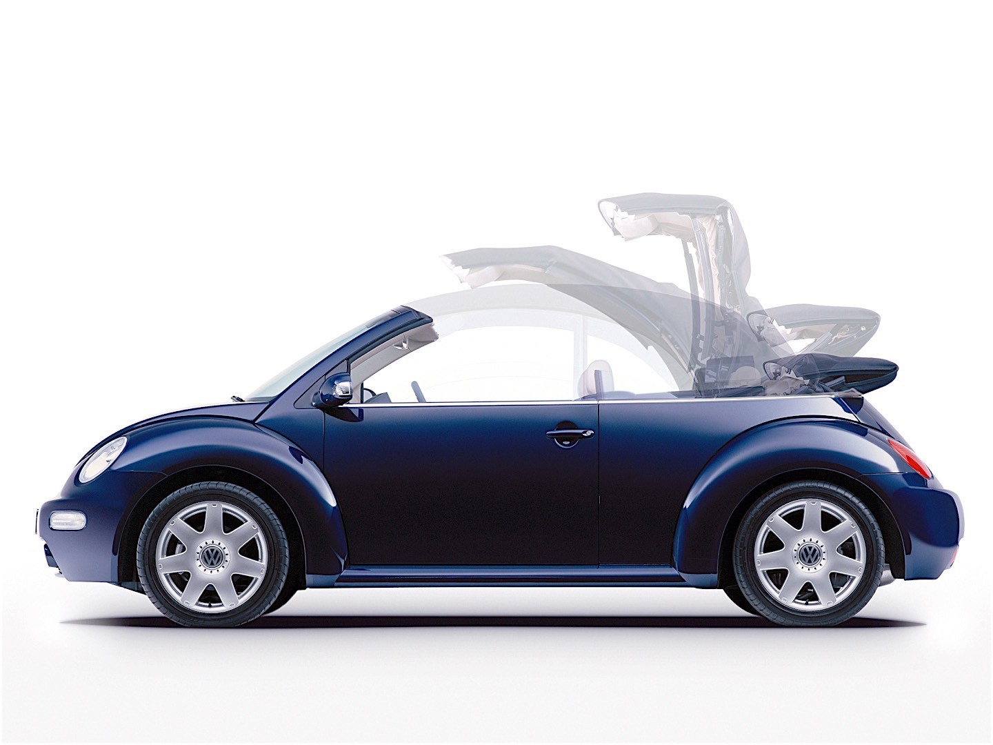 Volkswagen Beetle Cabrio photo 15