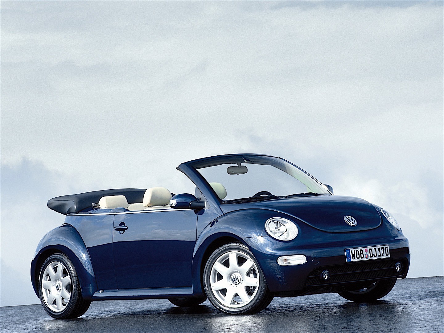 Volkswagen Beetle Cabrio photo 26