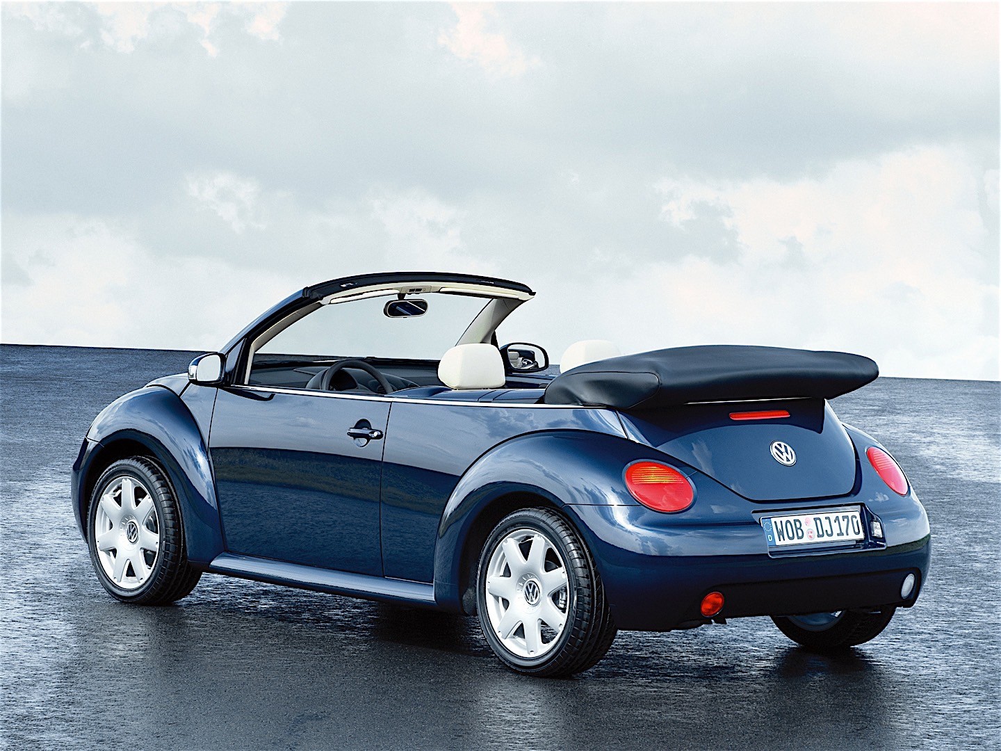 Volkswagen Beetle Cabrio photo 27