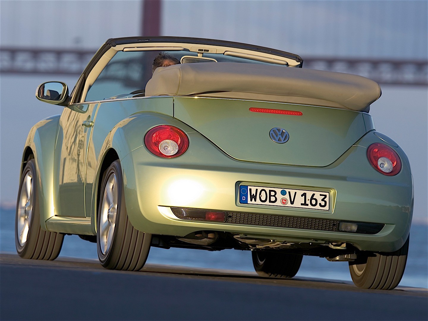 Volkswagen Beetle Cabrio photo 7