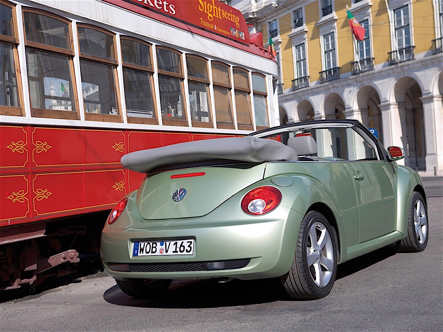 Volkswagen Beetle Cabrio photo 29