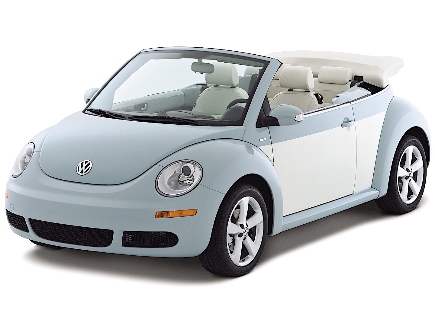 Volkswagen Beetle Cabrio photo 33