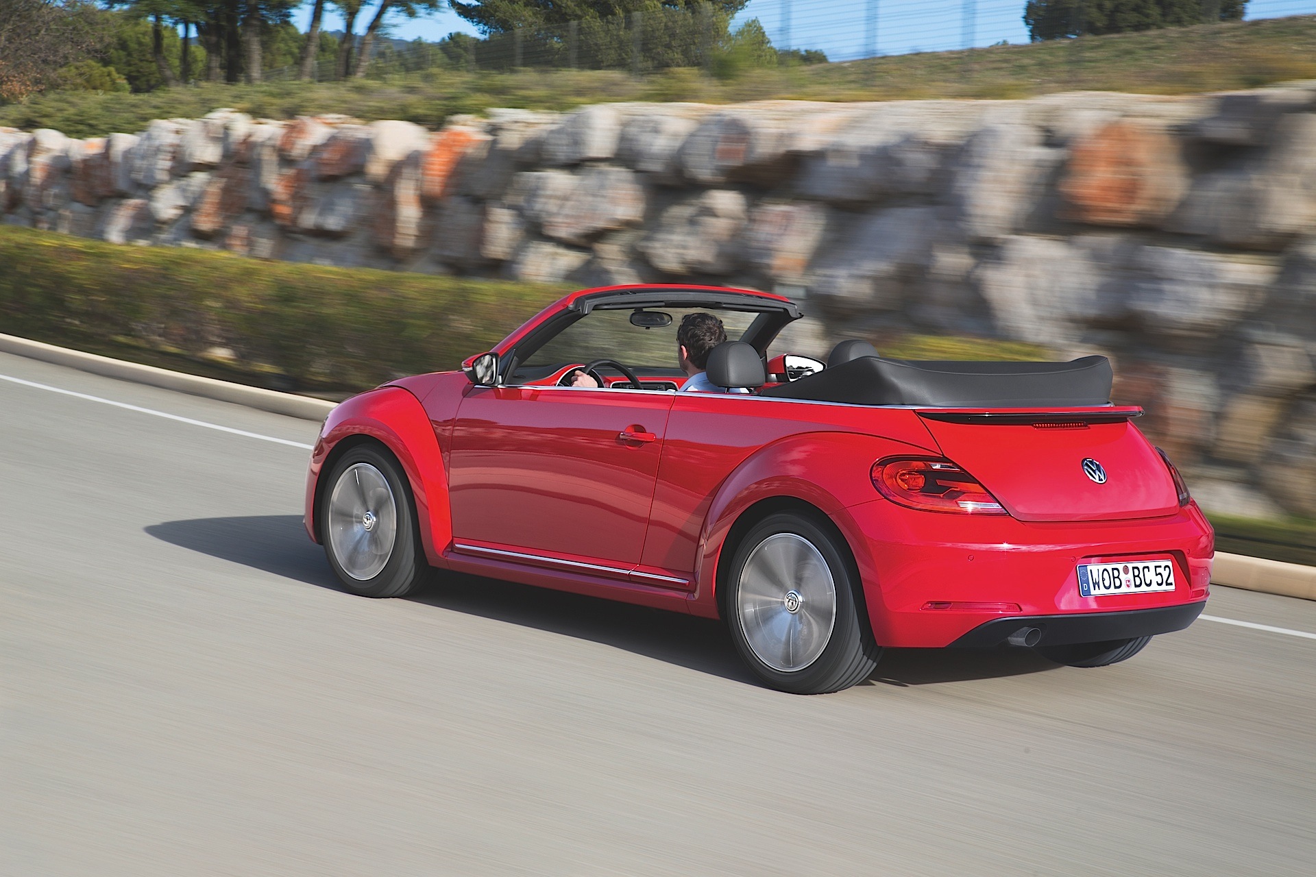 Volkswagen Beetle Cabrio photo 15