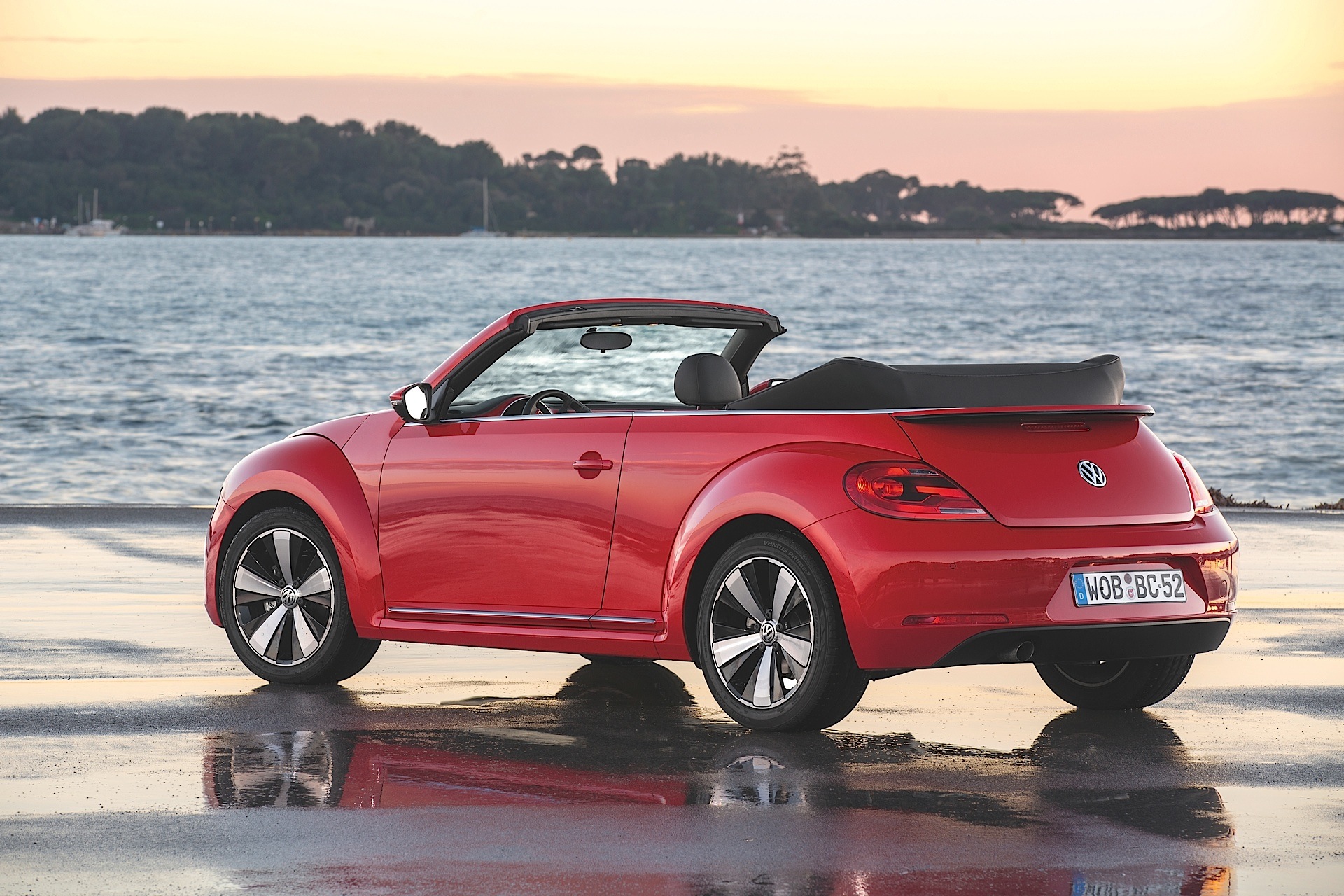 Volkswagen Beetle Cabrio photo 22