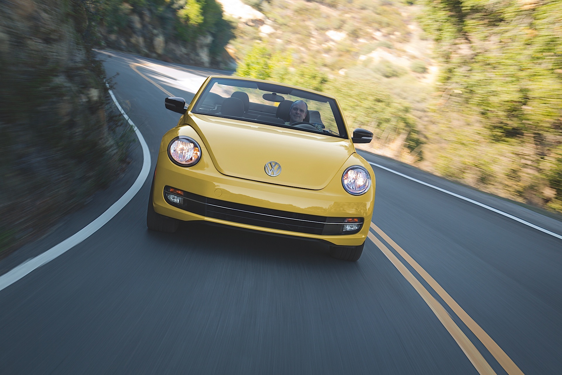 Volkswagen Beetle Cabrio photo 9