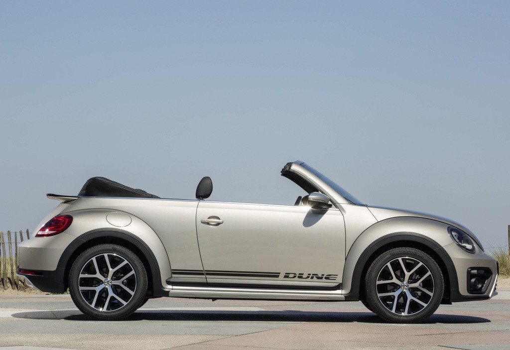 Volkswagen Beetle Cabrio photo 2