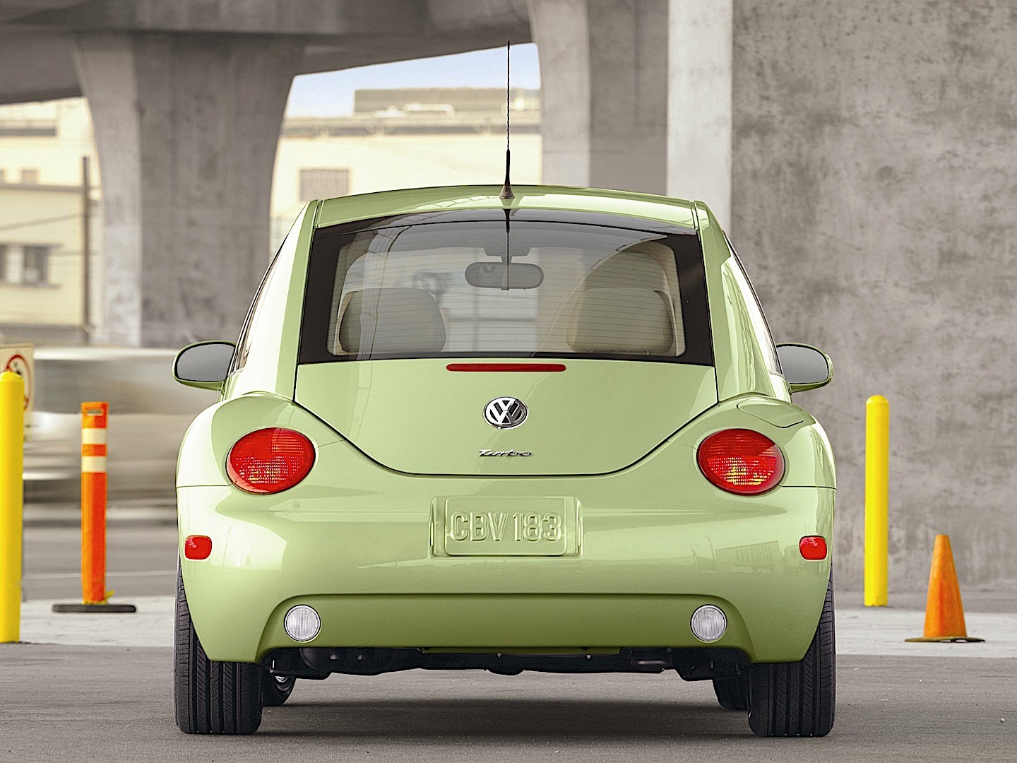 Volkswagen Beetle photo 13