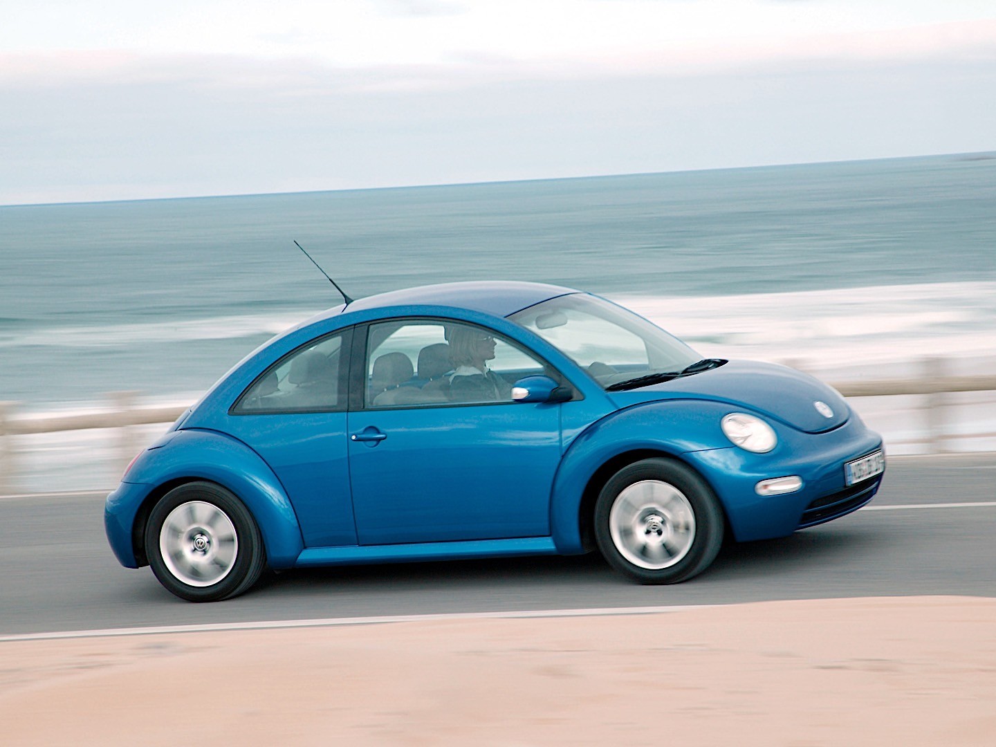 Volkswagen Beetle photo 22