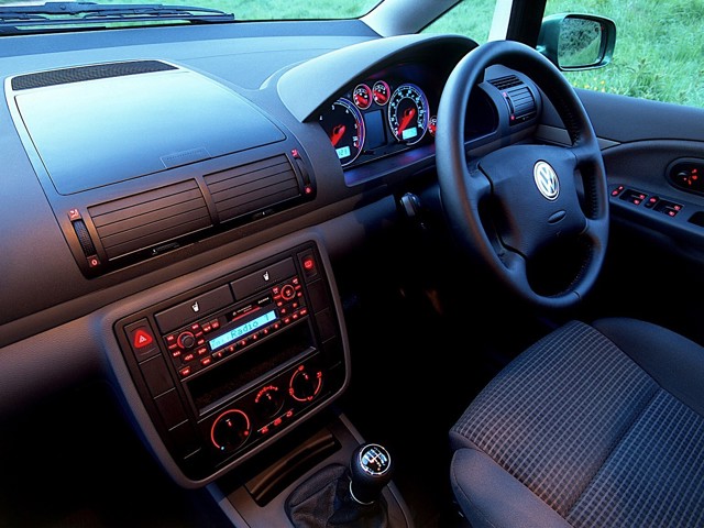 Volkswagen Beetle photo 49