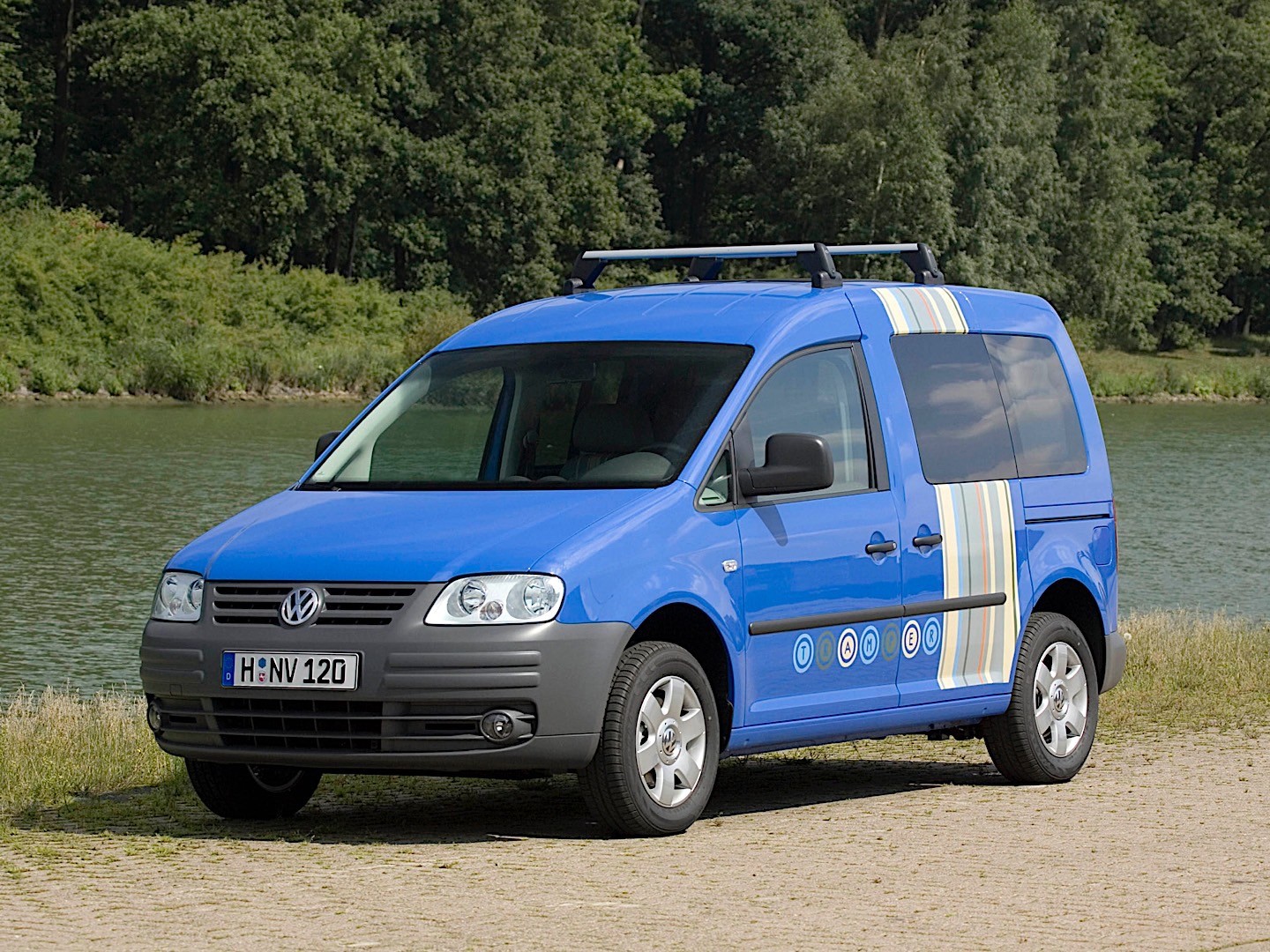 Volkswagen Caddy photo 36