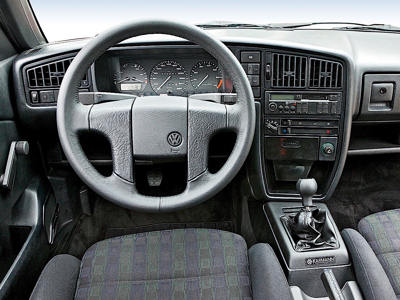 Volkswagen Corrado photo 13
