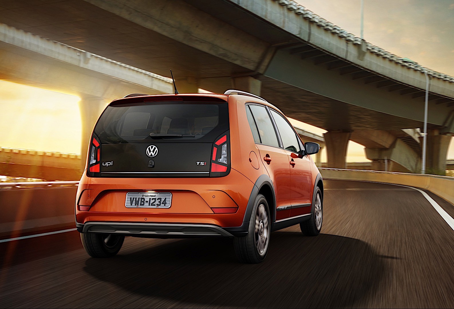 Volkswagen Cross Up! photo 7