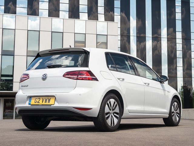 Volkswagen E-Golf Foto 14