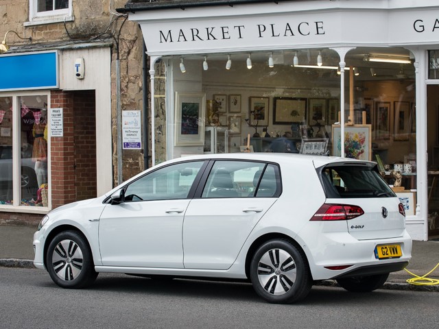 Volkswagen E-Golf Foto 19
