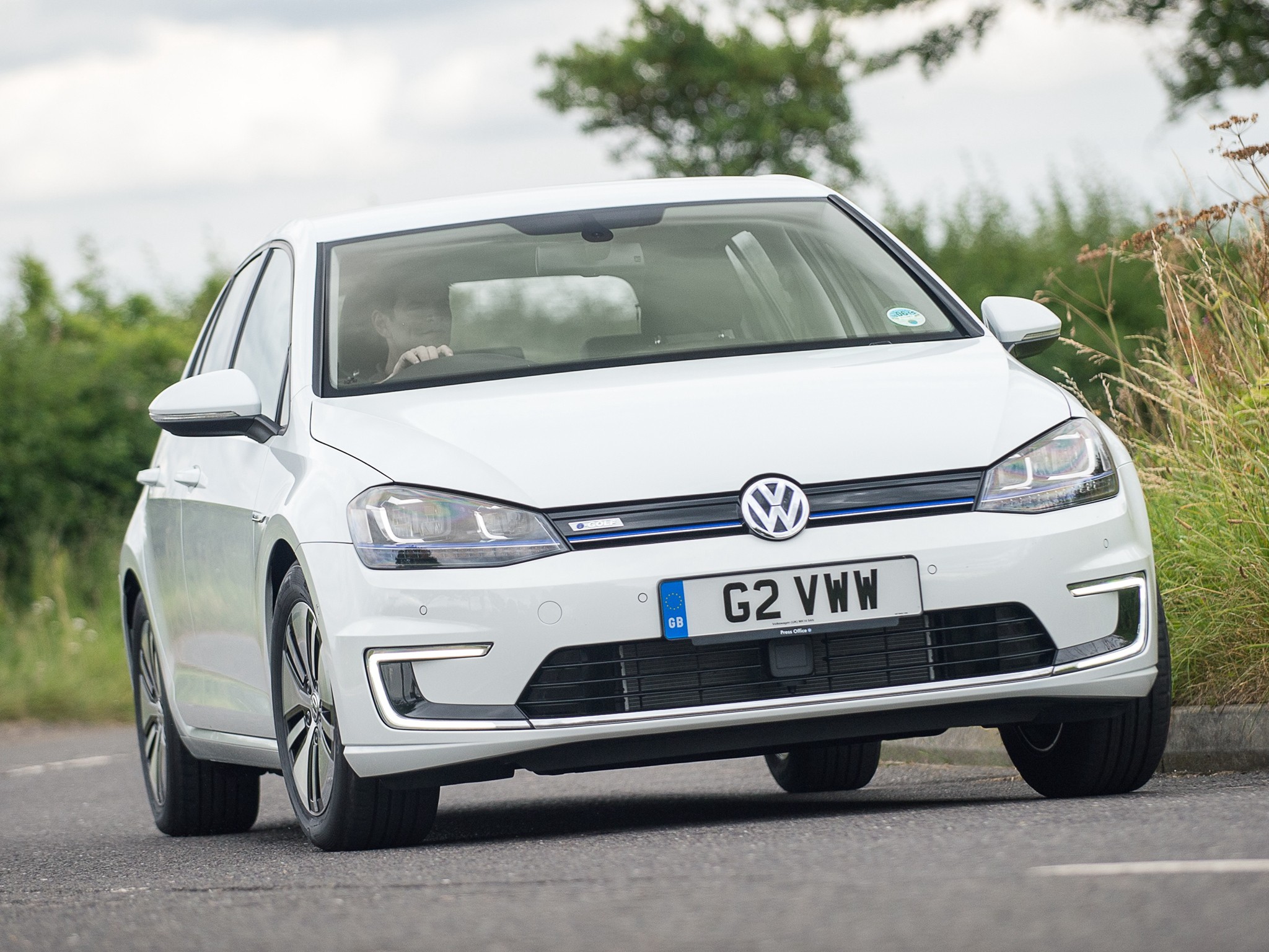 Volkswagen E-Golf photo 20