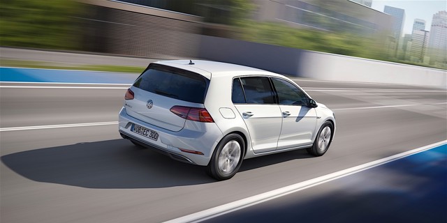 Volkswagen E-Golf photo 4