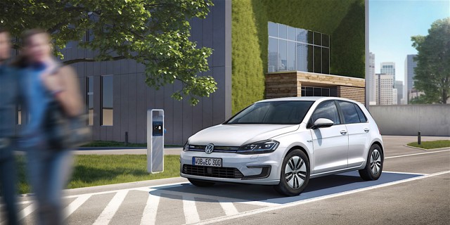 Volkswagen E-Golf photo 5