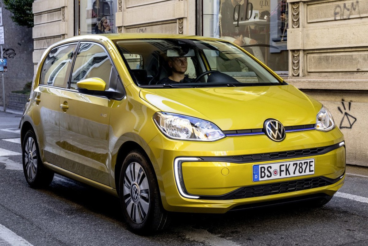 Volkswagen VOLKSWAGEN e-UP! 32.3 KWh (83 HP)