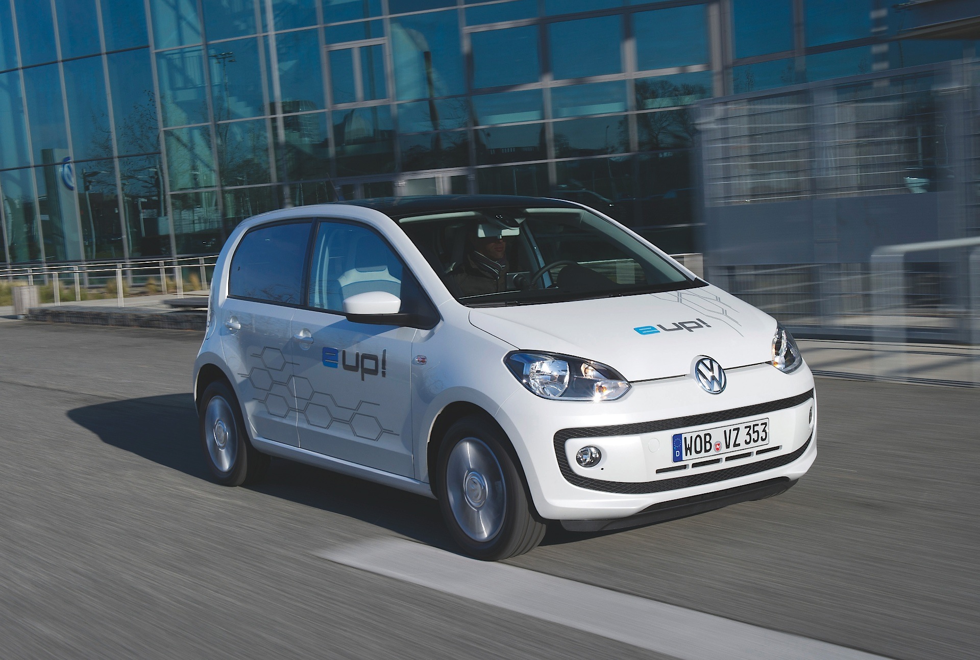 Volkswagen E-Up! photo 7