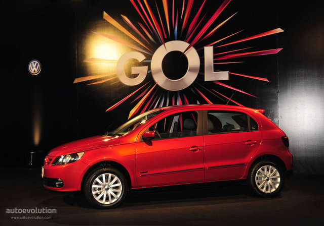 VOLKSWAGEN Gol