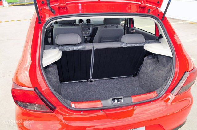 Volkswagen Gol photo 32