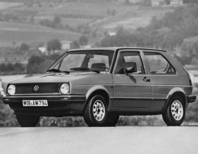 Volkswagen Golf 3 Doors photo 3
