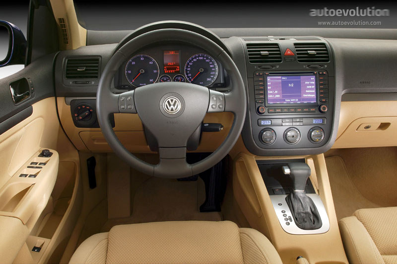 Volkswagen Golf 3 Doors photo 7