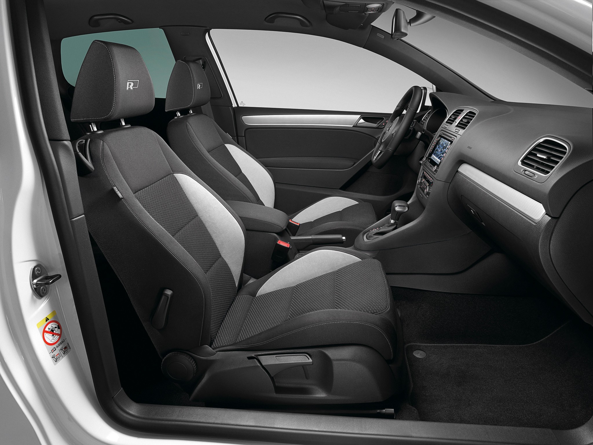 Volkswagen Golf 3 Doors photo 47