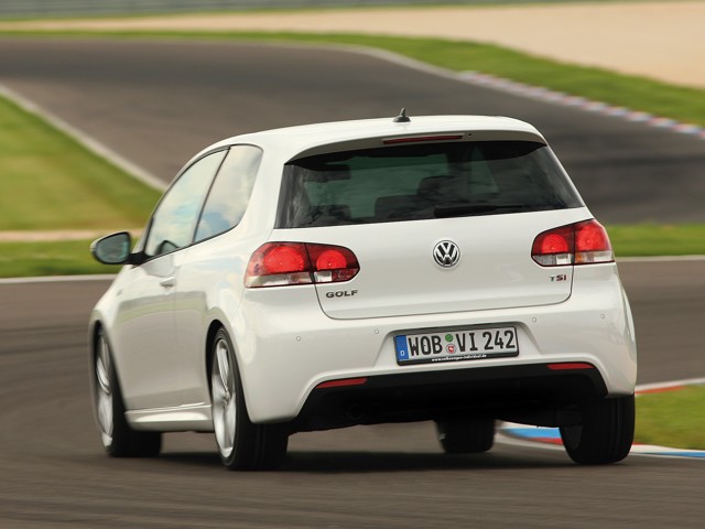 Volkswagen Golf 3 Doors photo 16