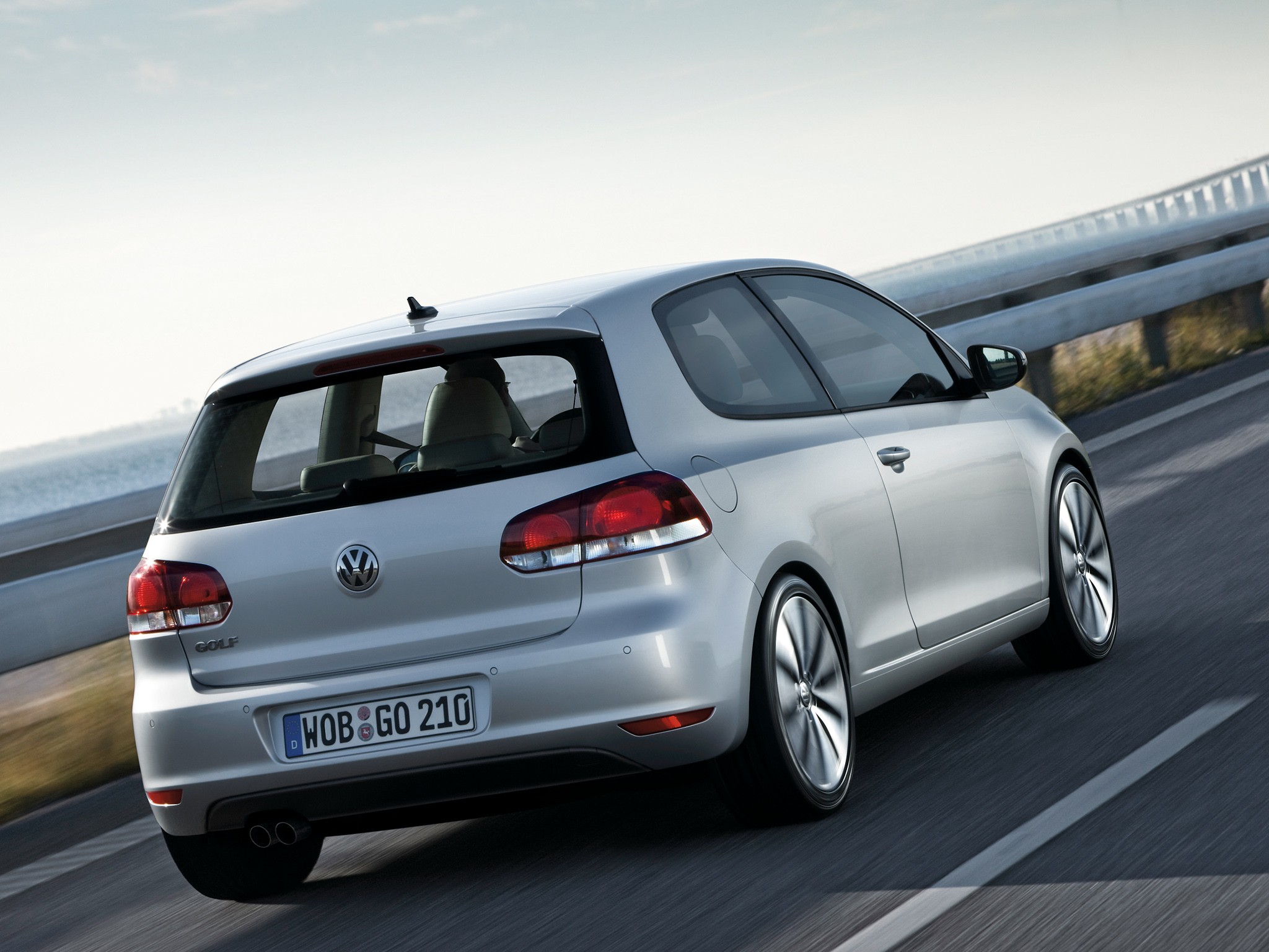 Volkswagen Golf 3 Doors photo 24