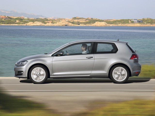 Volkswagen Golf 3 Doors photo 3