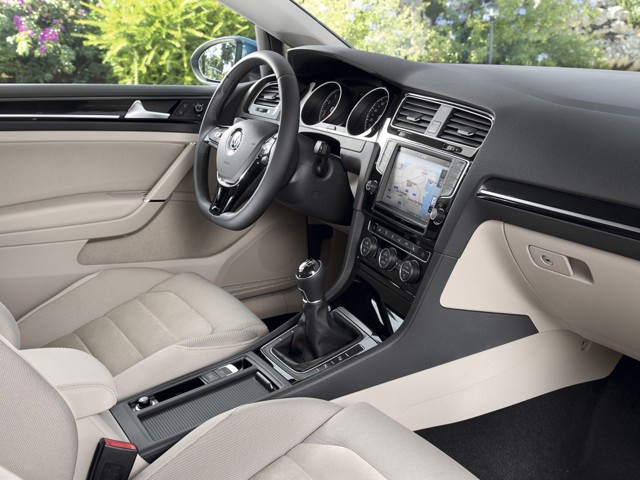Volkswagen Golf 3 Doors photo 28