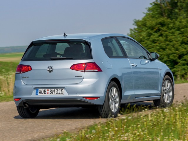 Volkswagen Golf 3 Doors photo 24