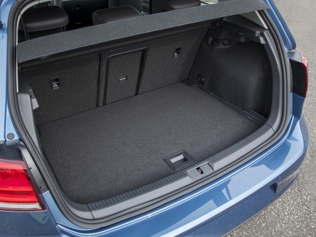 Volkswagen Golf 3 Doors photo 34