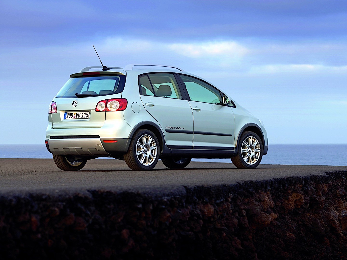 Volkswagen Golf 5 Doors photo 10