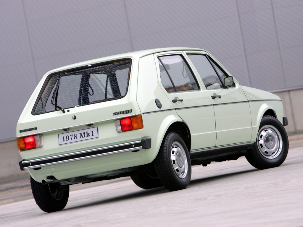 Volkswagen Golf 5 Doors photo 3