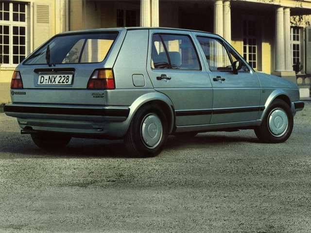 Volkswagen Golf 5 Doors photo 5