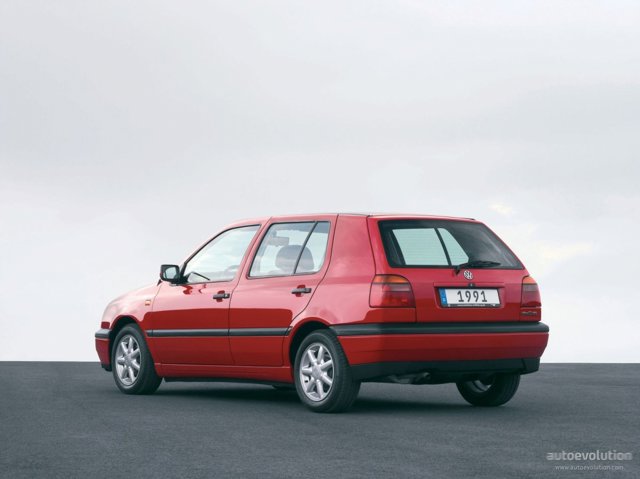 Volkswagen Golf 5 Doors photo 2
