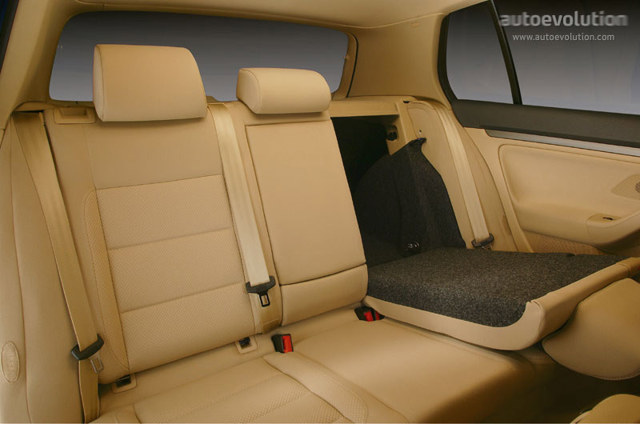 Volkswagen Golf 5 Doors photo 8